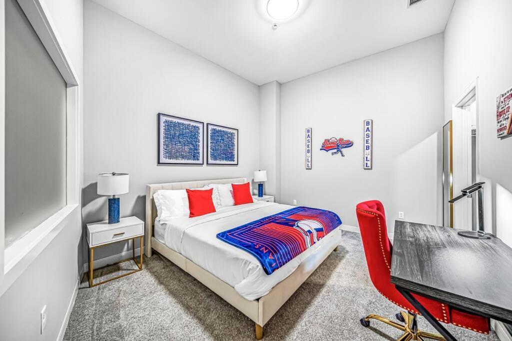 2Br Unit In The Heart Of Dt With View Of Playhouse Square, Pool & Gym Access- 305 Apartamento Cleveland Exterior foto